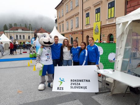 Luka, Janja, Nika, Eva, Tia